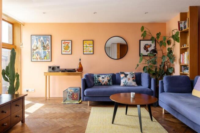 Huxley Road E10