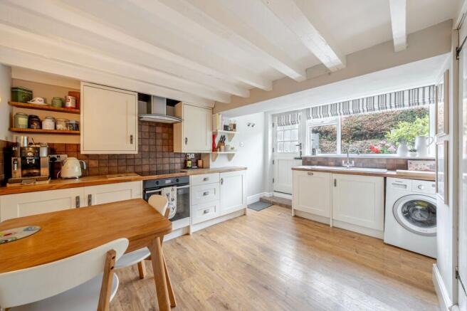 2 bed Terraced for sale Image 8