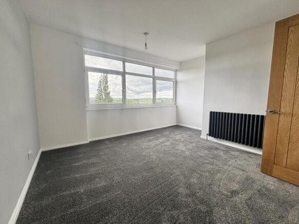 3 bed House to rent Image 4