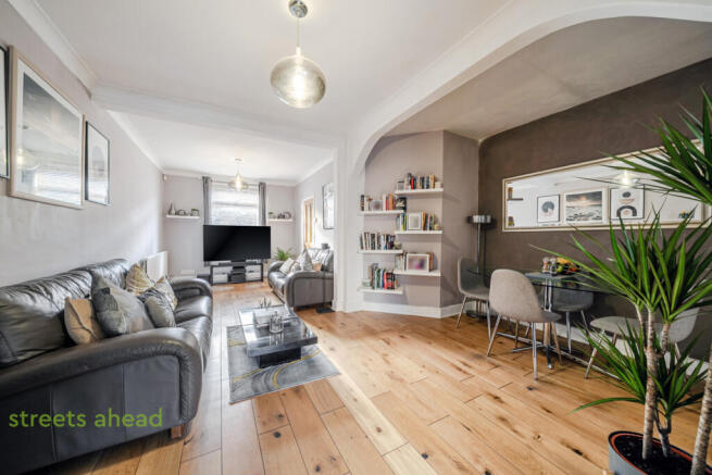 a337ce83-3058-4a4...