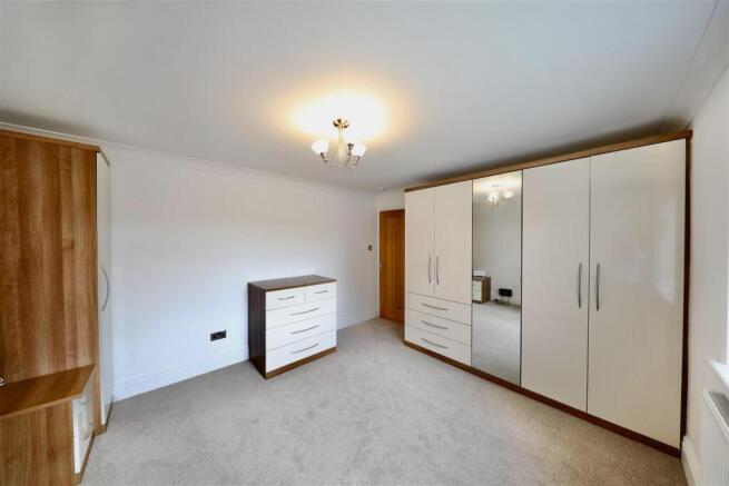 3 bed Detached Bungalow for sale Image 5
