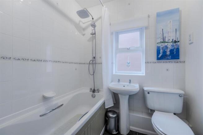 6 Wardle Mews-018.JPG