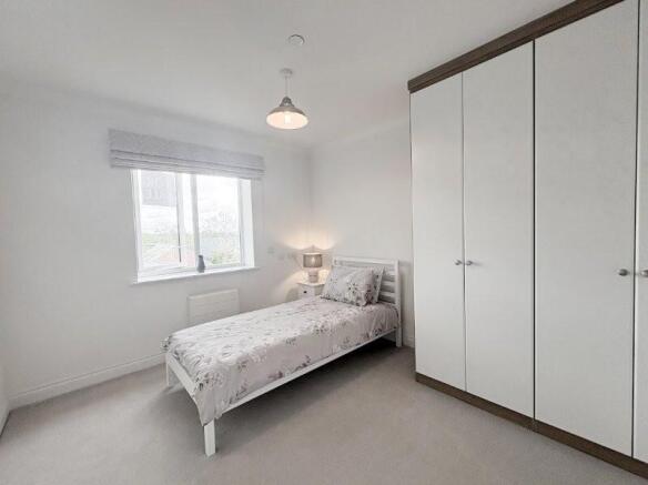 2 bed Retirement Property for sale Image 12