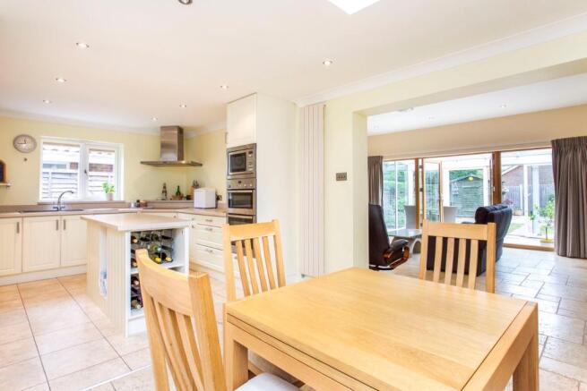 Kitchen/breakfast ro