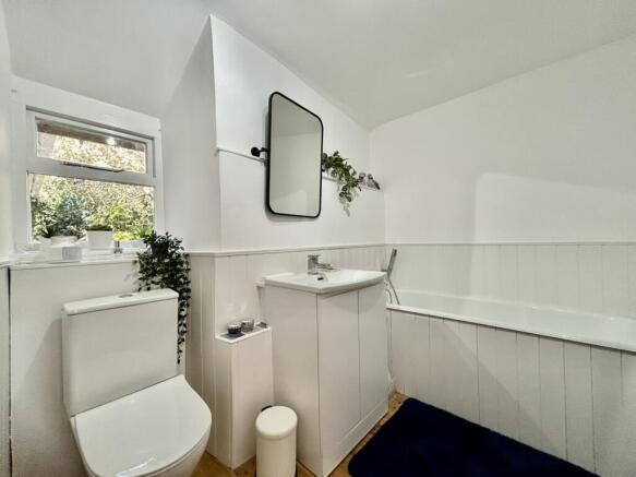 Family Bathroom..