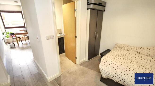 1 bed Apartment to rent Image 7
