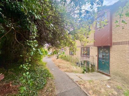 Beauvais Court, Northampton