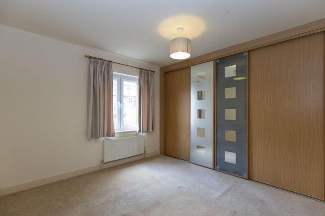 2 bed Apartment for sale Image 11