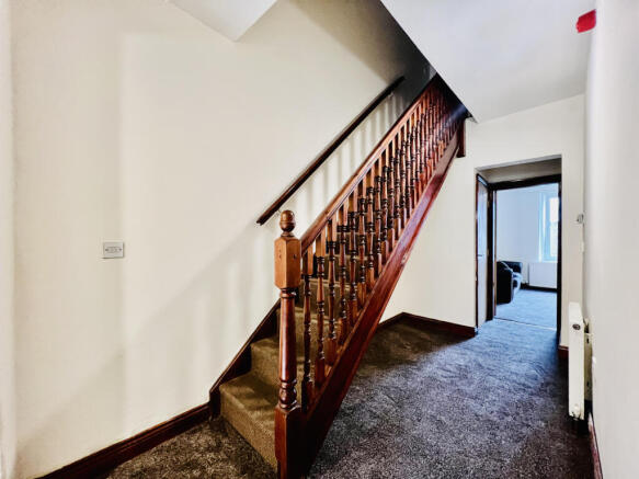 2 bed Duplex to rent Image 4
