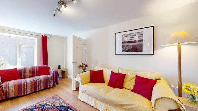 4 bed Detached for sale Image 6