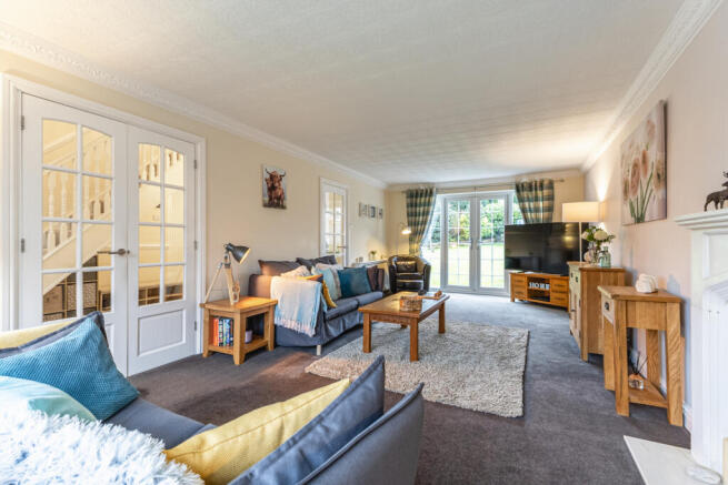 4 bed Detached for sale Image 10
