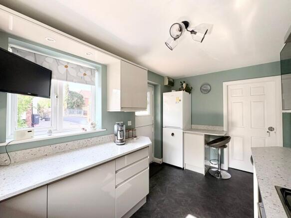 3 bed Detached for sale Image 11