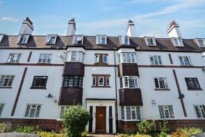 28, Elphinstone Court, Barrow Road, London SW16 5NG