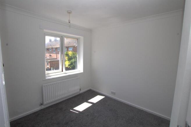 3 bed House to rent Image 8