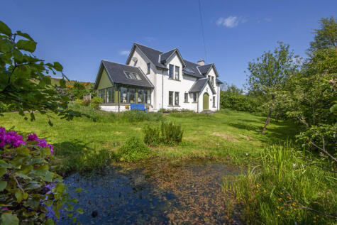 Rowan Trees, Glencruitten, Oban, PA34 4QB