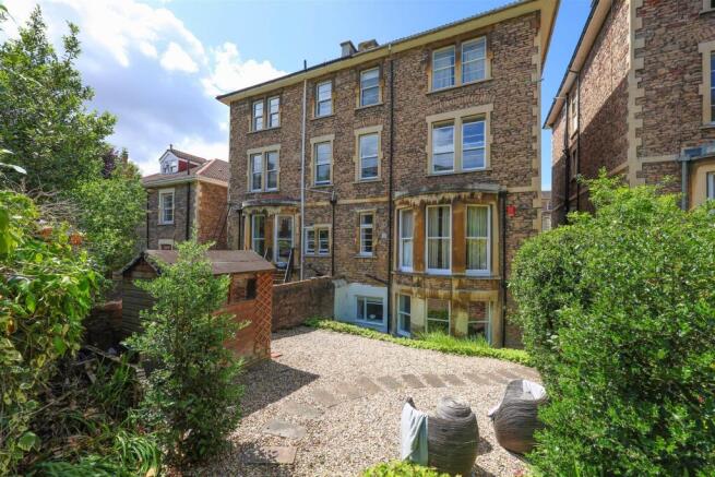 GF 13 Osborne Road 3.jpg