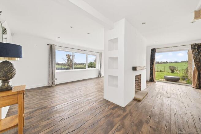 4 bed Detached for sale Image 12