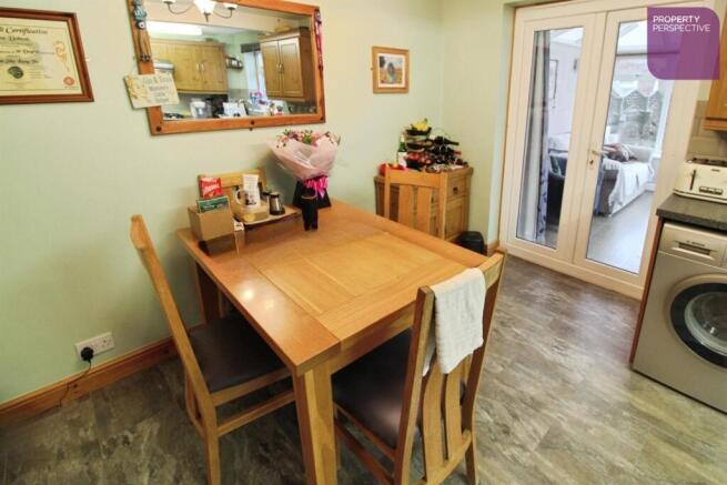 3 bed Semi-Detached for sale Image 4