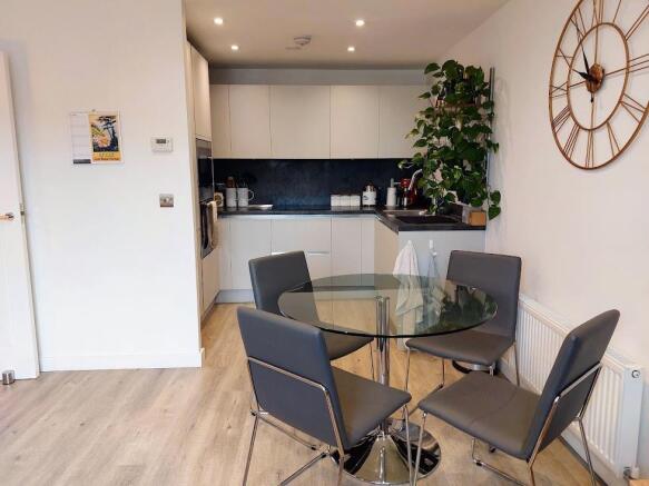 OPEN PLAN KITCHEN