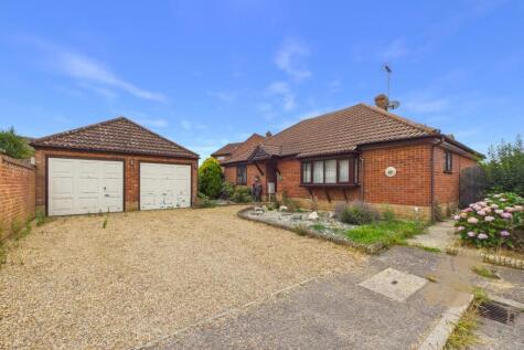 Hogarth Close, West Mersea,