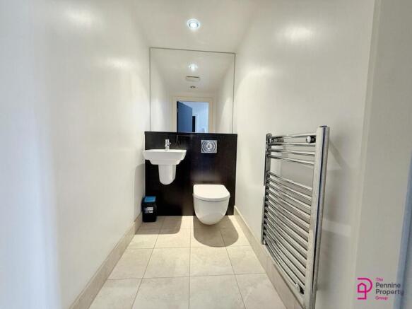 2 bed Apartment to rent Image 11