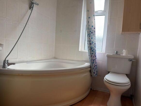 2 bed Terraced for sale Image 10