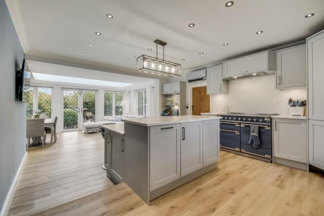 Kitchen/Breakfast