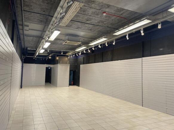 PHOTO 2 Unit 38 8 Westbury Mall Fareham Shopp