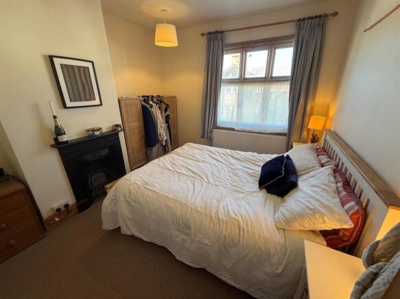 8 main street bedroom 1.jpg