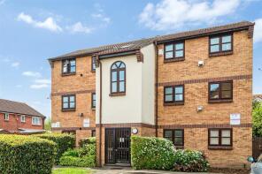 121, Lavender Avenue, Mitcham CR4 3RS