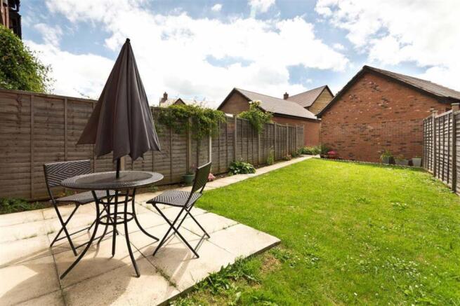 GARDEN - REAR