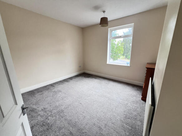 2 bed Terraced to rent Image 8