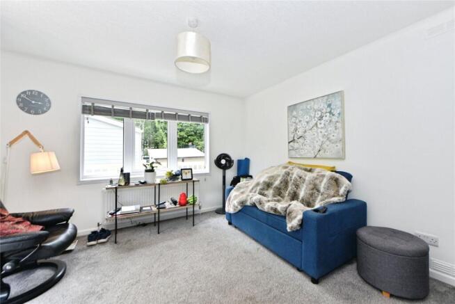 1 bed Detached for sale Image 6