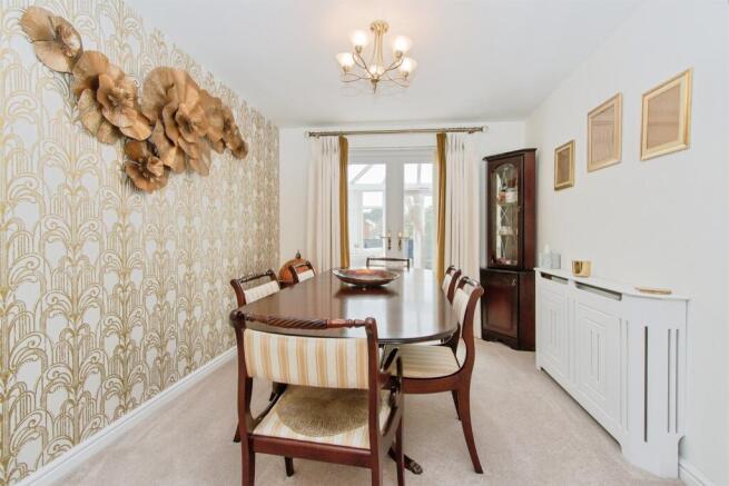 4 bed Detached for sale Image 6