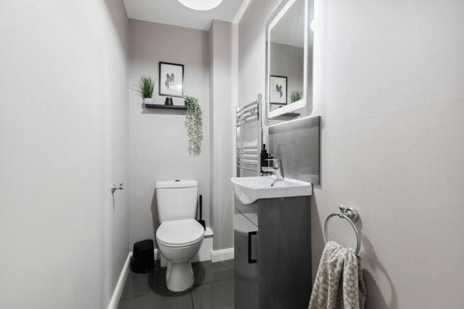 3 bed Semi-Detached for sale Image 9