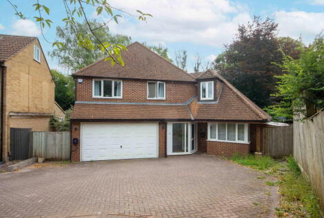 Wyatts Road, Chorleywood, Herts, WD3 5TE