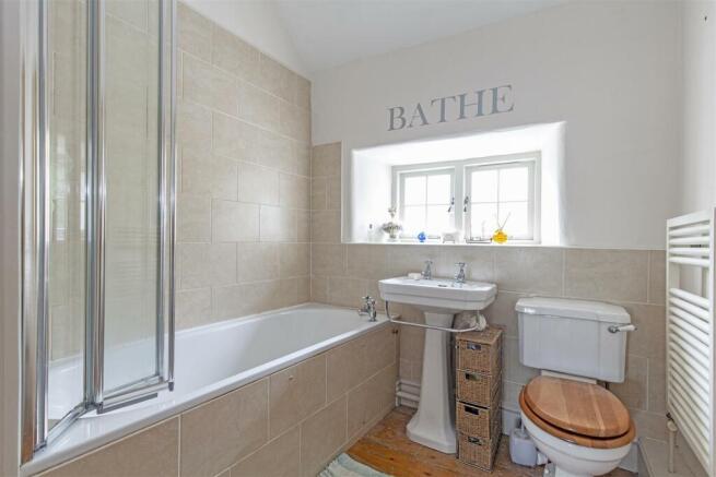 Bathroom-1.jpg