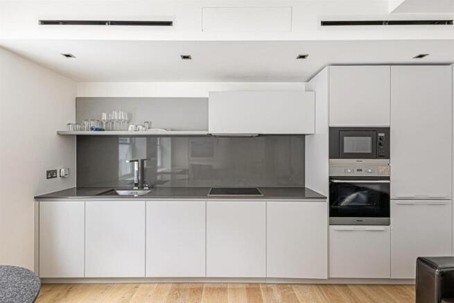 110003_Apartment-14-29-Essex-Street (10)_low.jpg