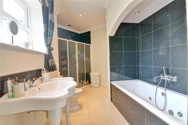 Master Ensuite