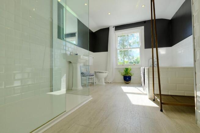 Walk in shower and large bath too