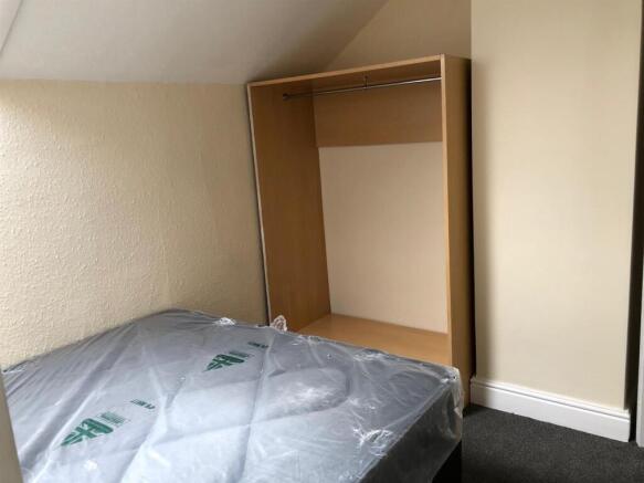1 bed Flat to rent Image 6