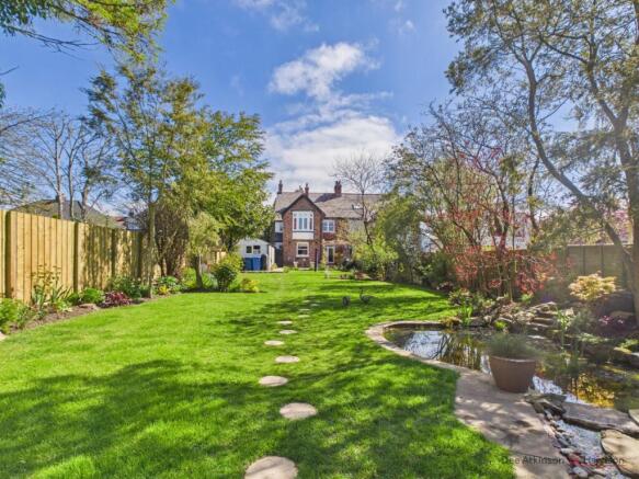 4 bed Semi-Detached for sale in driffield