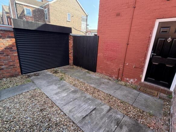 Ashton New Road, Manchester M11 4PB