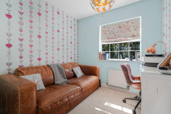 4 bed Detached for sale Image 10