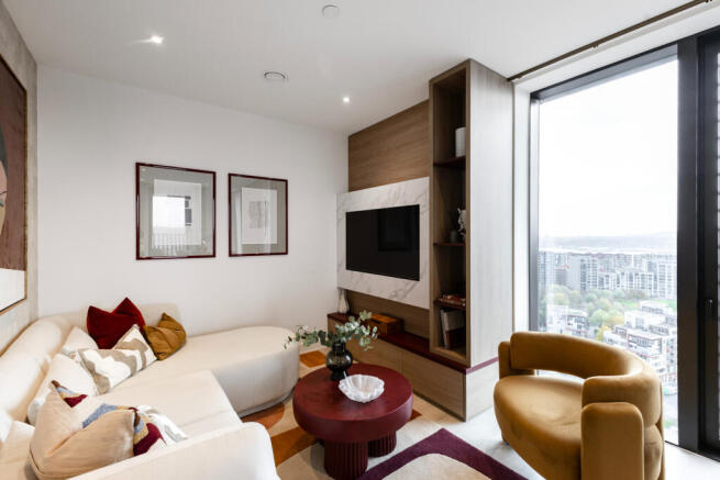 101173 Prime Point, West Parkside London (2).jpg