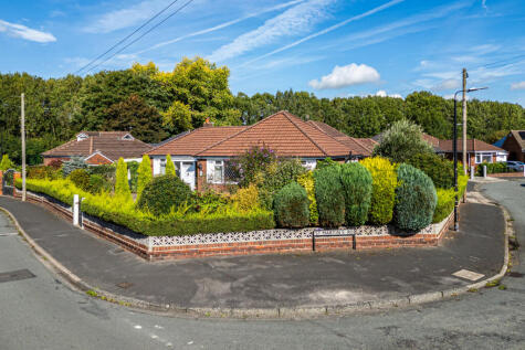 Buckfast Road, Sale, M33