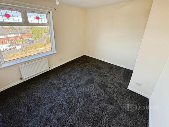 3 bed Terraced to rent Image 5