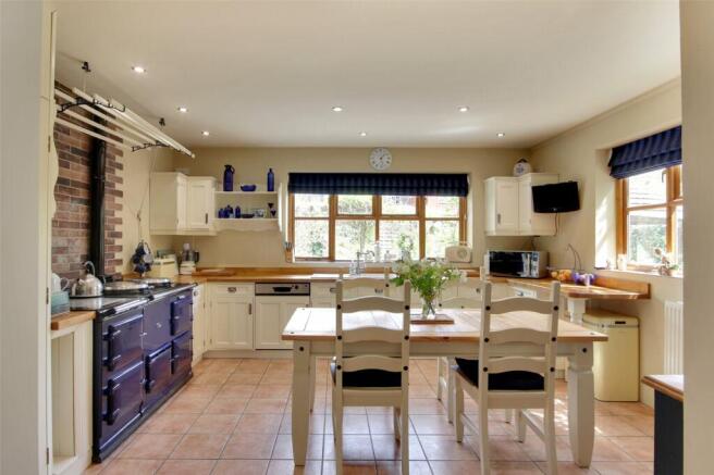 Kitchen/Breakfast