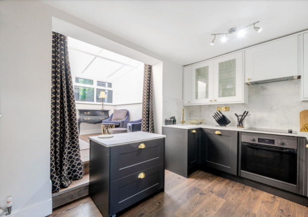 Kitchen 1