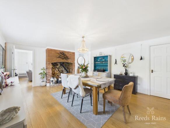 3 bed Semi-Detached for sale Image 8